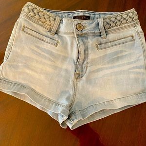 Kendall & Kylie denim short shorts denim sz 7 jr